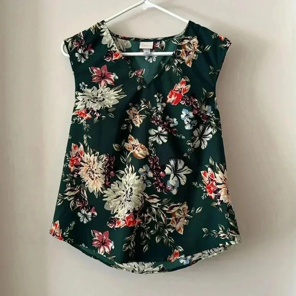 Like New A New Day Dark Green Floral Top Blouse Sleeveless